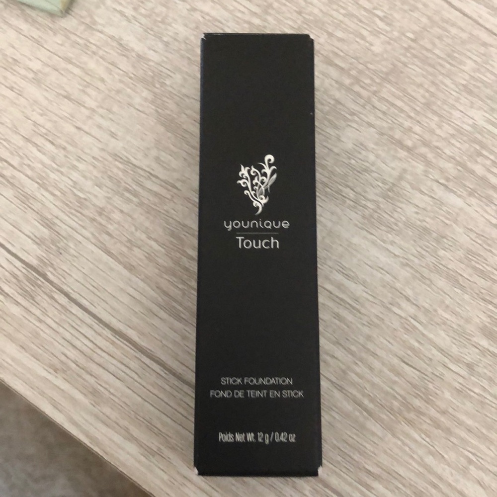 Younique Stick Foundation